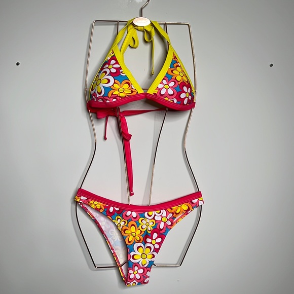 SHEIN Other - Shein medium floral bikini NWOT still has sanitary liner